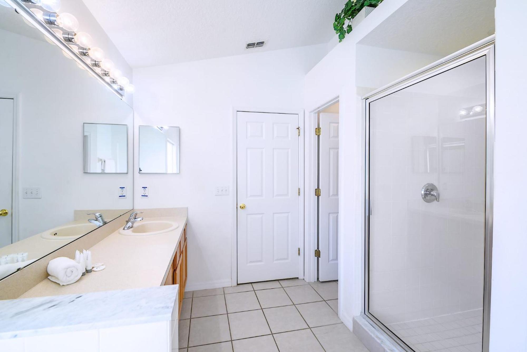 Holiday home 4br Family - Private Pool & Games